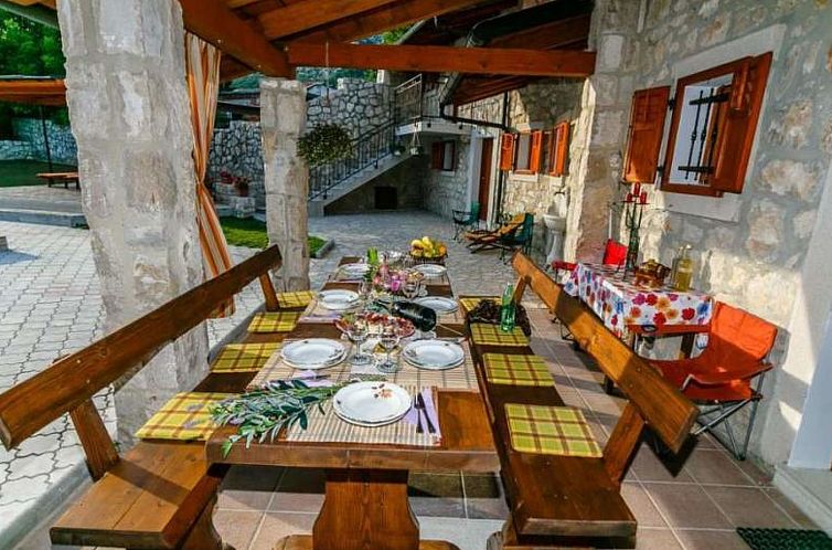 Vakantiehuis VILLA CASTRA / HR-08209-01