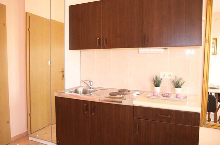 Appartement in Crikvenica mit Terrasse und Grill