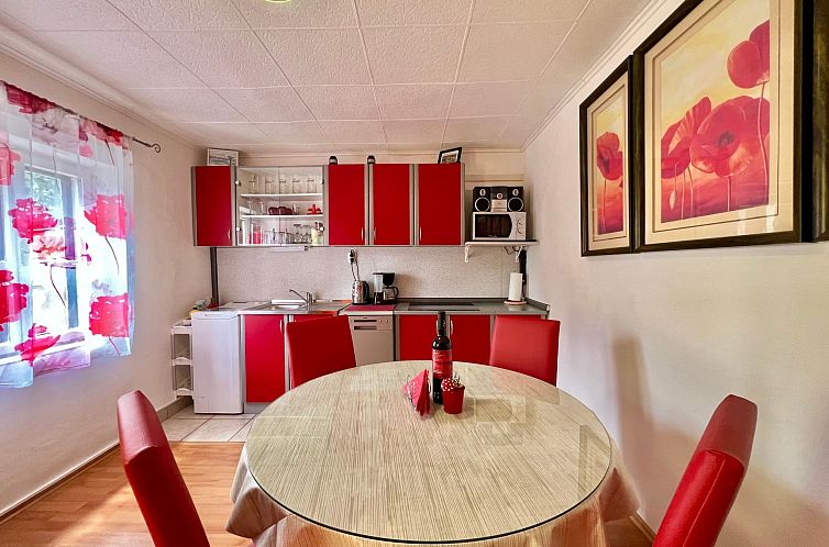 Vakantiehuis mit eigenem Garten und Grill