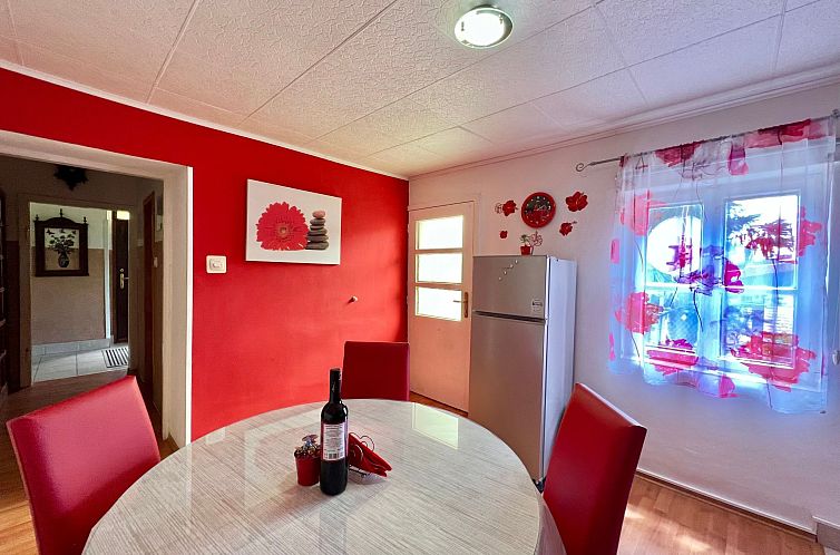 Vakantiehuis mit eigenem Garten und Grill