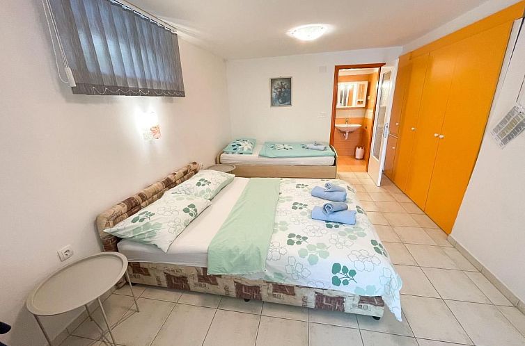 Appartement in Crikvenica mit Terrasse