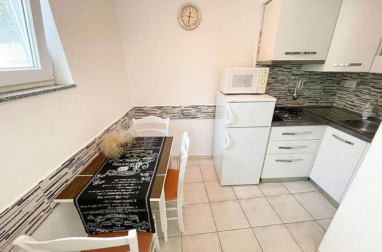 Appartement in Crikvenica mit Terrasse