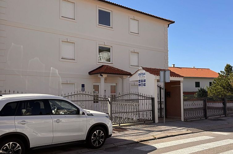 Appartement Wohnung mit Balkon und Meerblick