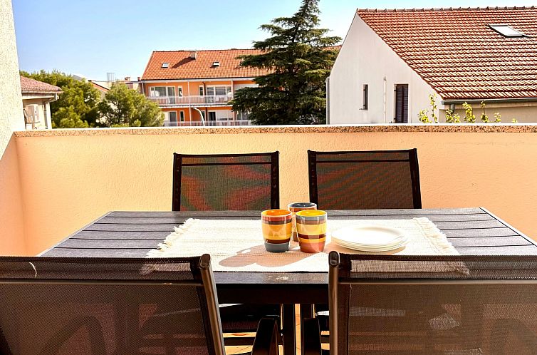 Appartement Wohnung mit Balkon und Meerblick