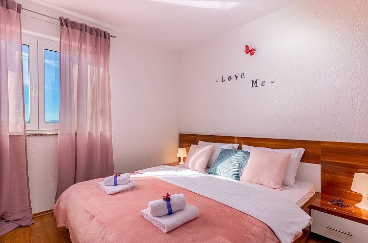 Appartement Wohnung mit Balkon und Meerblick