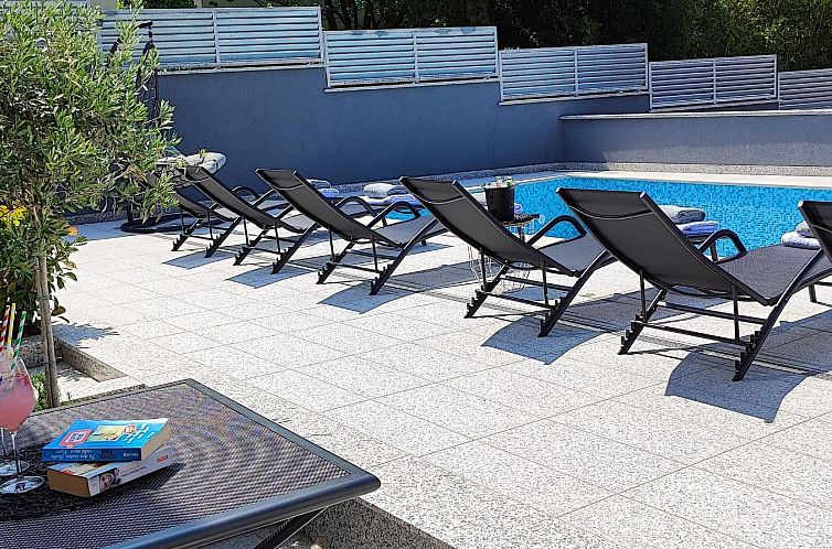 Appartement Moderne Wohnung in Crikvenica mit Pool