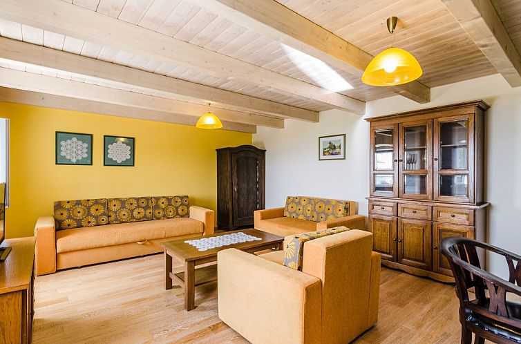 Vakantiehuis SARAR KOTOR CH / HR-10358-02
