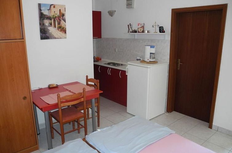 Appartement Studio mit eigener Terrasse