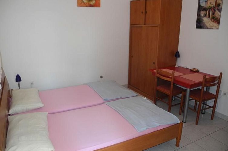 Appartement Studio mit eigener Terrasse