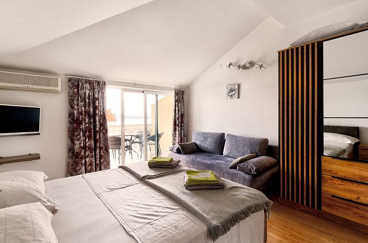 Appartement Studio-Apartment mit Balkon und Meerblick