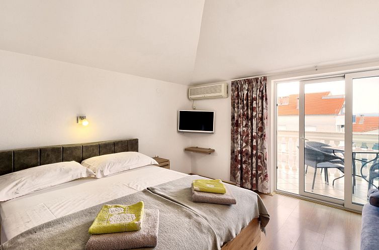 Appartement Studio-Apartment mit Balkon und Meerblick