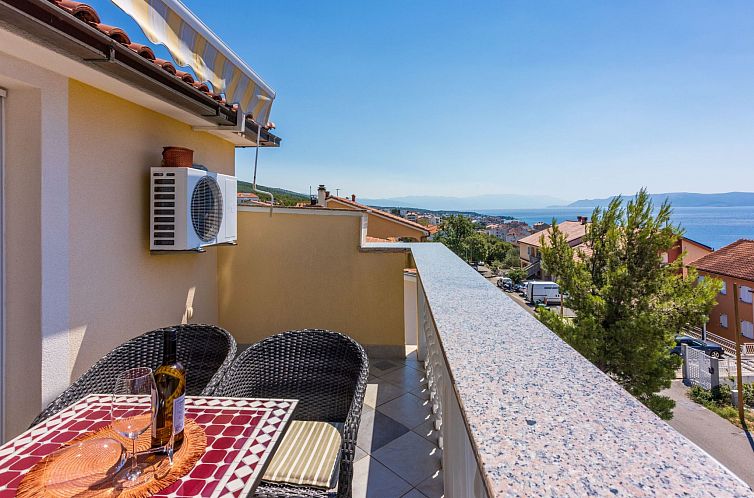 Appartement Studio-Apartment mit Balkon und Meerblick