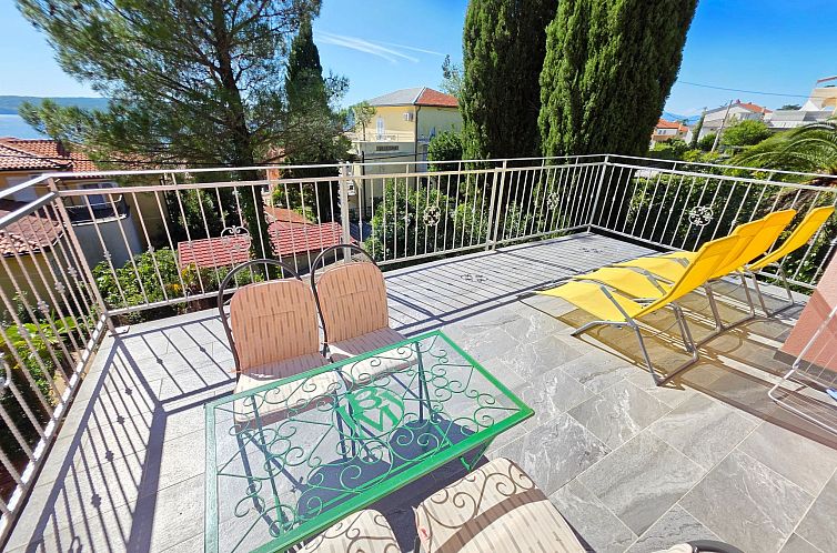 Appartement Wohnung mit Terrasse, 150 m vom Sandstrand entfe