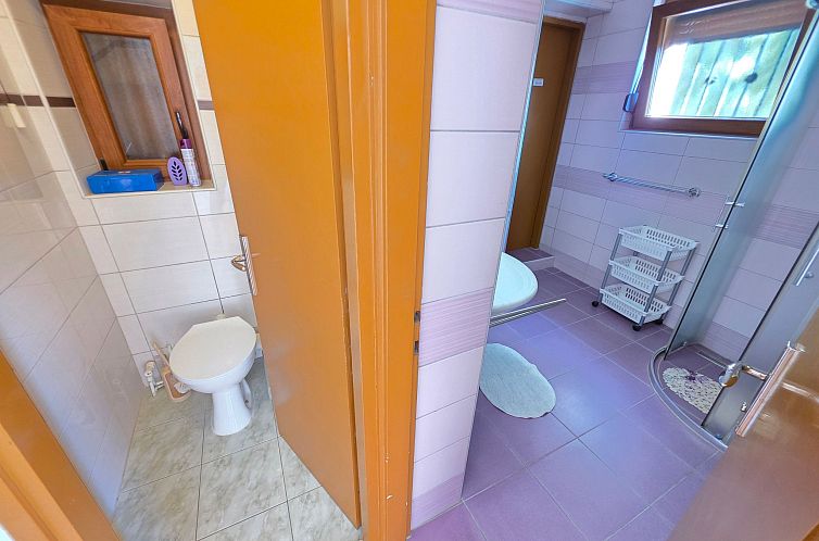 Appartement Wohnung mit Terrasse, 150 m vom Sandstrand entfe