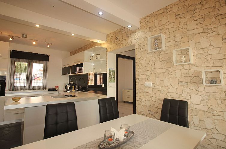 Appartement Wohnung "Martina" mit Terrasse
