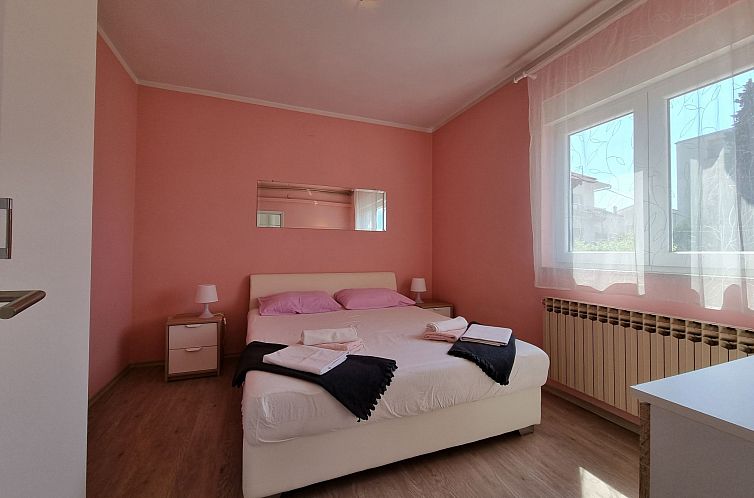 Appartement Wohnung für 5 Personen mit Balkon