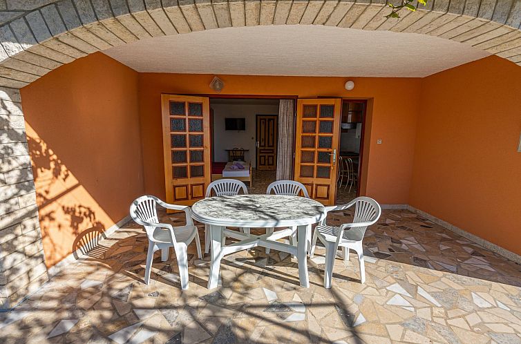 Appartement Appartement in Crikvenica mit Großem Garten