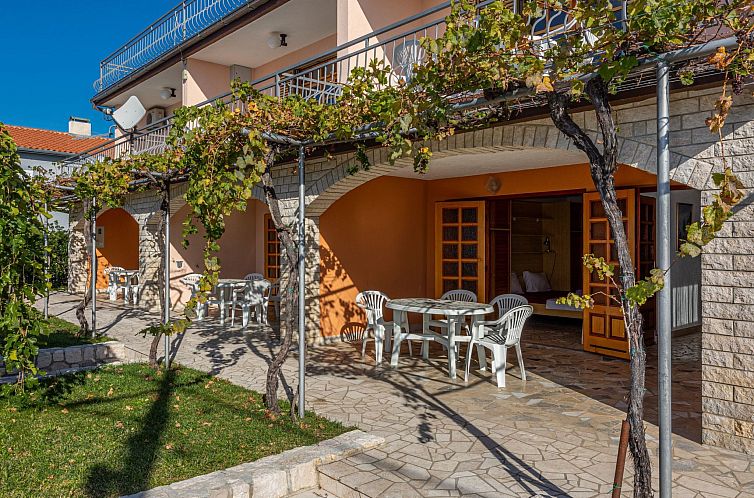 Appartement Appartement in Crikvenica mit Großem Garten