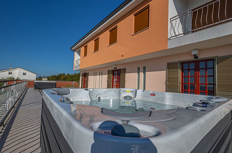 Appartement Appartement in Crikvenica mit Großem Garten