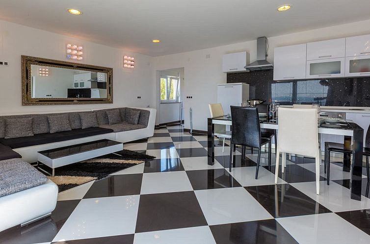 Vakantiehuis VILLA CRIKVENICA CH / HR-09486-03