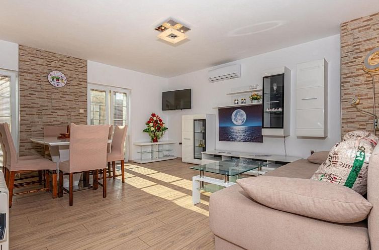 Appartement Nette Ferienwohnung in Crikvenica mit Grill und 