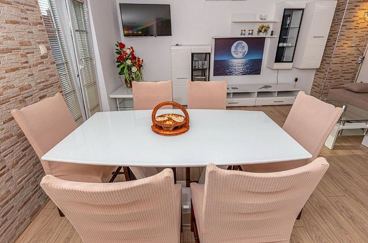 Appartement Nette Ferienwohnung in Crikvenica mit Grill und 