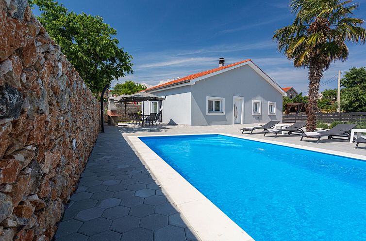 Vakantiehuis "Villa Mia" mit privatem Pool