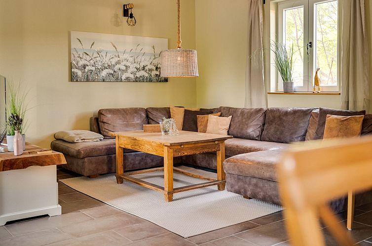 Vakantiehuis Eine luxuriöse Villa "Maslina" mit Pool und Gr