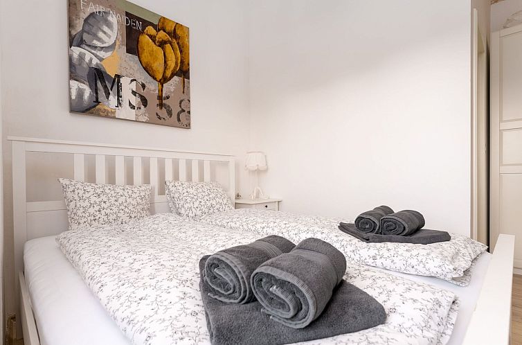 Vakantiehuis Eine luxuriöse Villa "Maslina" mit Pool und Gr
