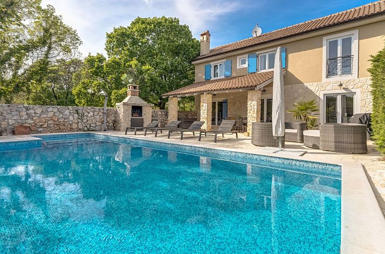 Vakantiehuis Eine luxuriöse Villa "Maslina" mit Pool und Gr