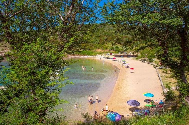 Vakantiehuis Vila Petite - Steinvilla mit Pool