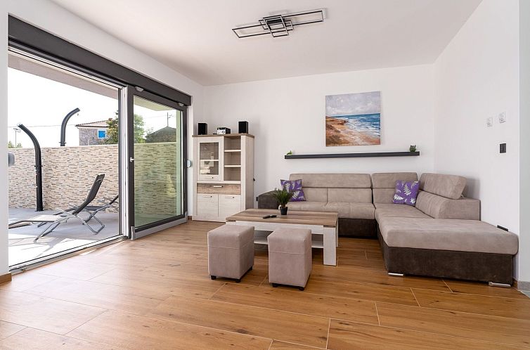 Vakantiehuis Villa "Rosemary" mit Pool und Panoramablick auf