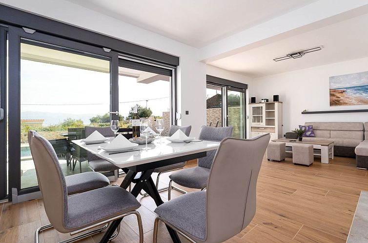 Vakantiehuis Villa "Rosemary" mit Pool und Panoramablick auf