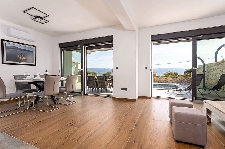 Vakantiehuis Villa "Rosemary" mit Pool und Panoramablick auf