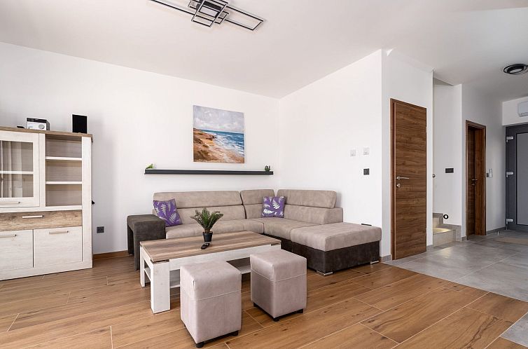 Vakantiehuis Villa "Rosemary" mit Pool und Panoramablick auf