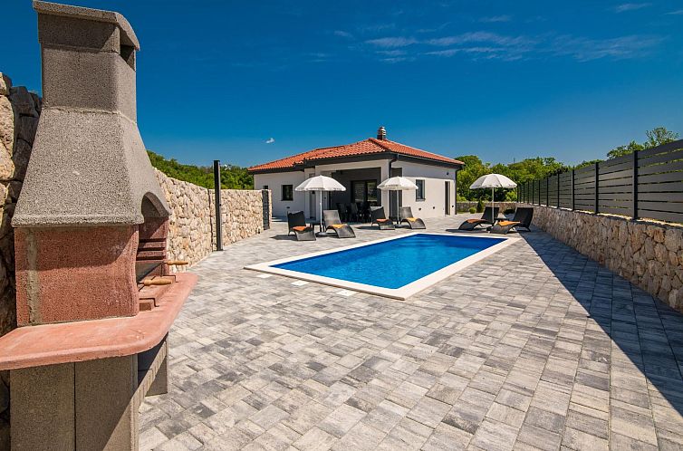 Vakantiehuis "Villa Enie" mit eigenem Pool
