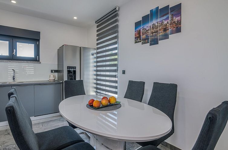 Vakantiehuis "Villa Enie" mit eigenem Pool