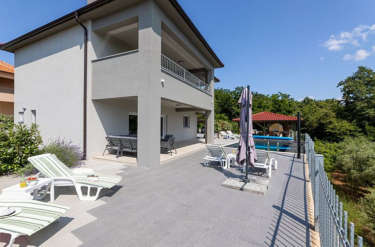 Vakantiehuis Vila Ema mit Meerblick