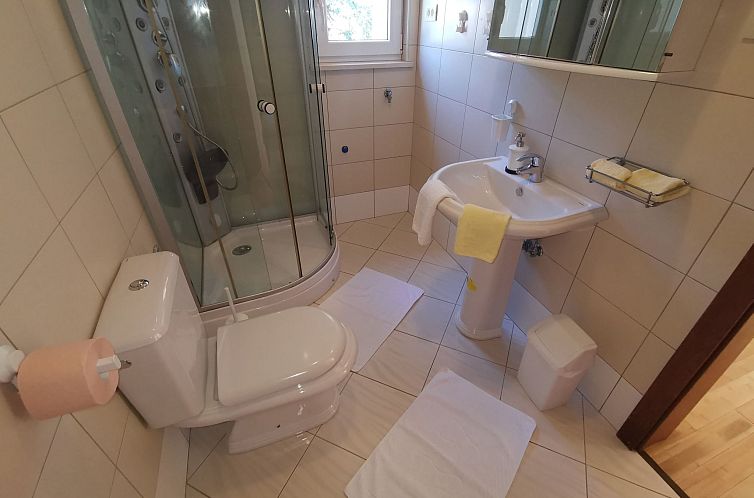Appartement Wohnung für 6 Personen mit Terrasse und Meerbli