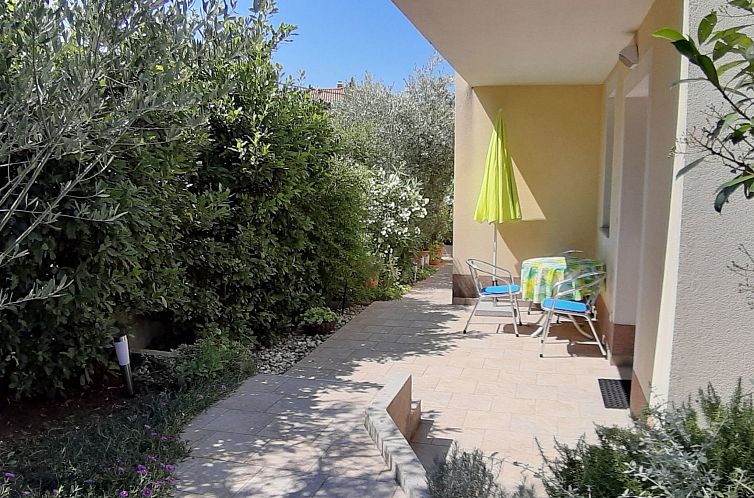 Appartement Aquamarine 2 mit Terrasse