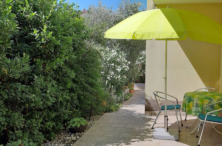 Appartement Aquamarine 2 mit Terrasse