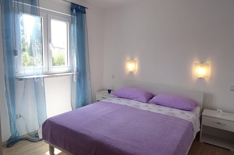 Appartement Helle Wohnung in Selce mit Terrasse