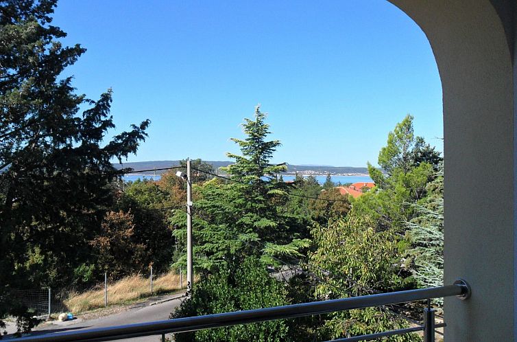 Appartement Helle Wohnung in Selce mit Terrasse