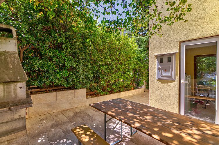 Appartement Irena Apartments prizemlje / HR-10649-01