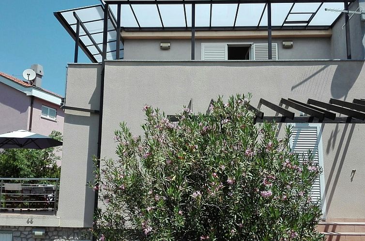 Appartement Modern eingerichtete Wohnung mit Meerblick