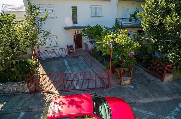 Appartement Irena Apartments 2 kat / HR-10649-02
