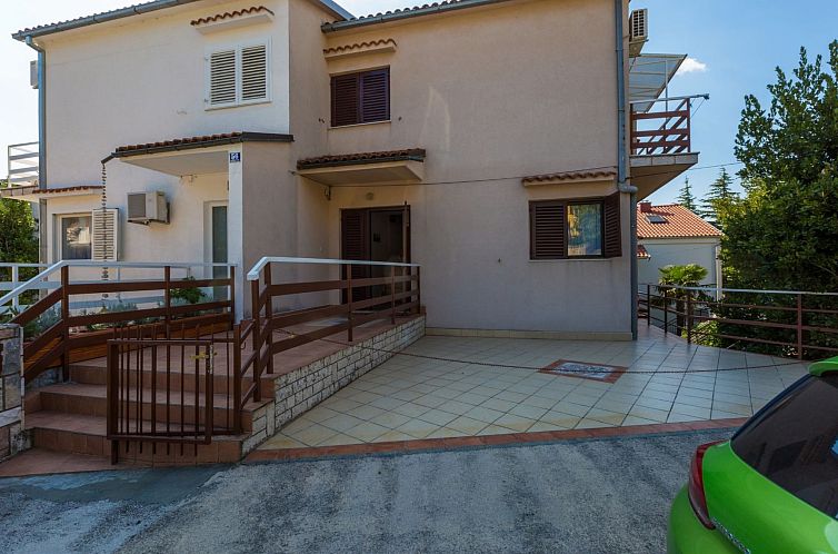 Appartement Julia Selce 5 / HR-10406-03