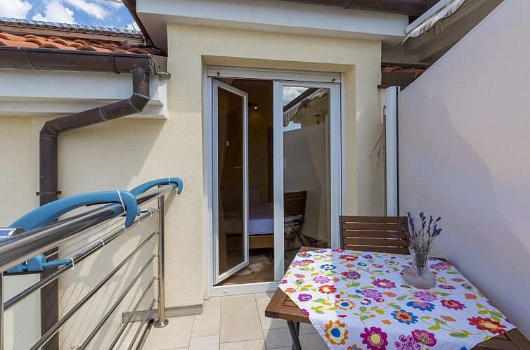 Appartement BOZIDAR 1 zuti / HR-10438-01