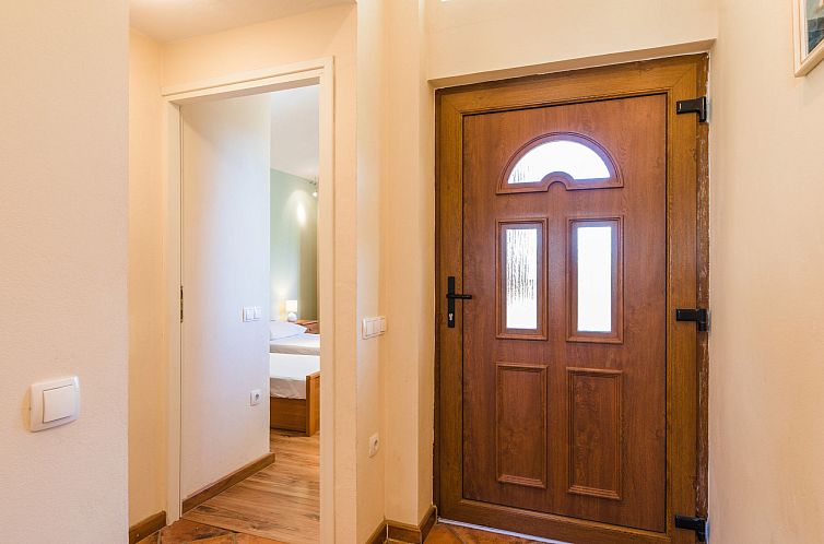 Appartement Irena Apartments 2 kat / HR-10649-02