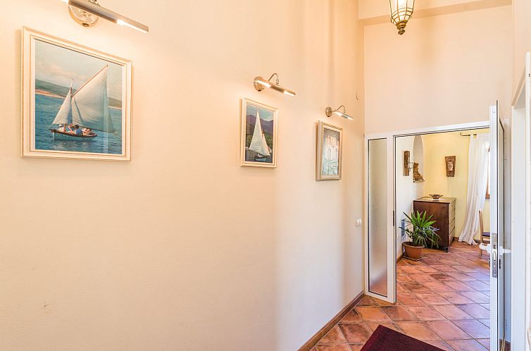 Appartement Irena Apartments 2 kat / HR-10649-02
